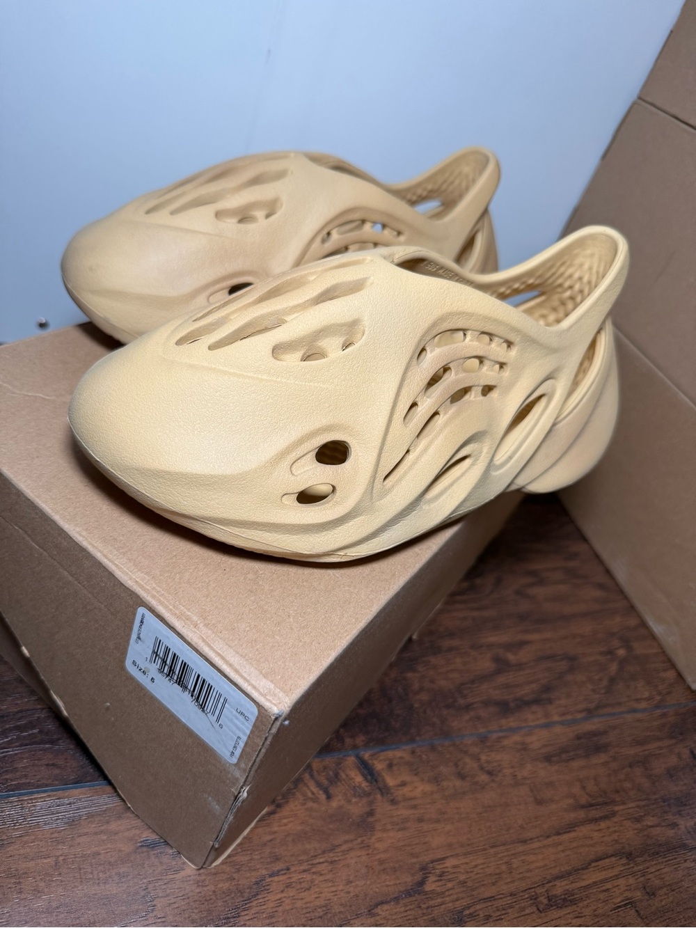 YZY FOAM RNR Slip-On Clog Shoes in Light Beige
